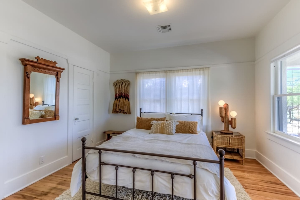front bedroom with queen size bed
