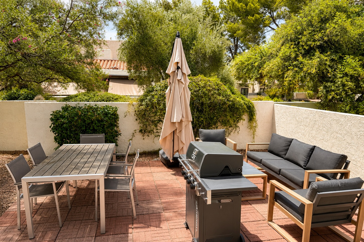 Backyard Dining Area