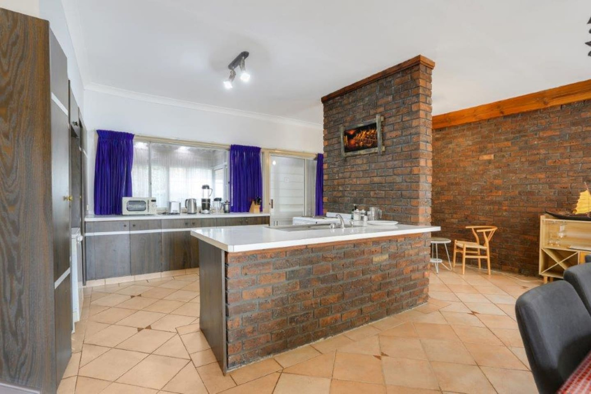 Family Home In Blacktown - Pet Friendly + Parking