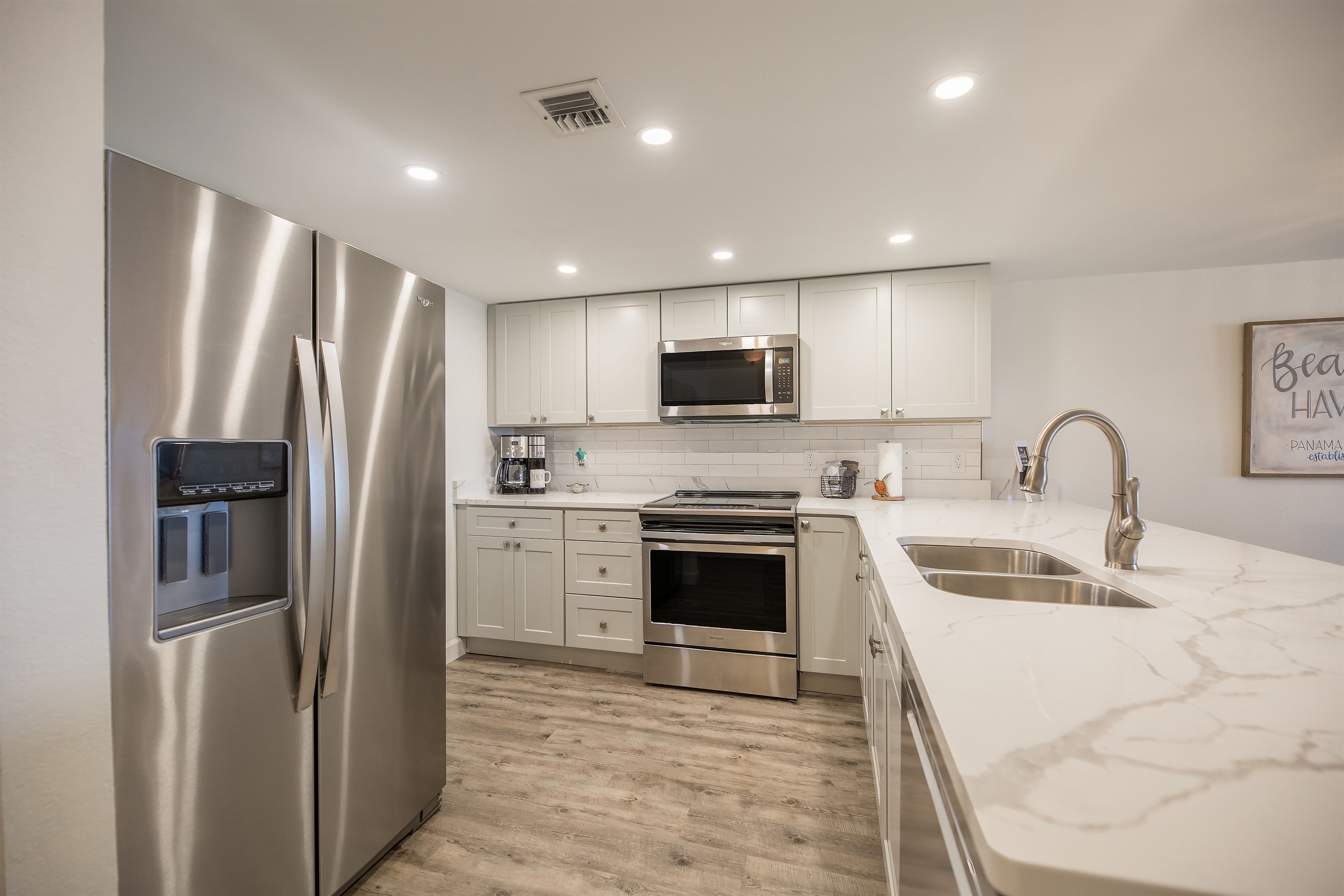 Full kitchen