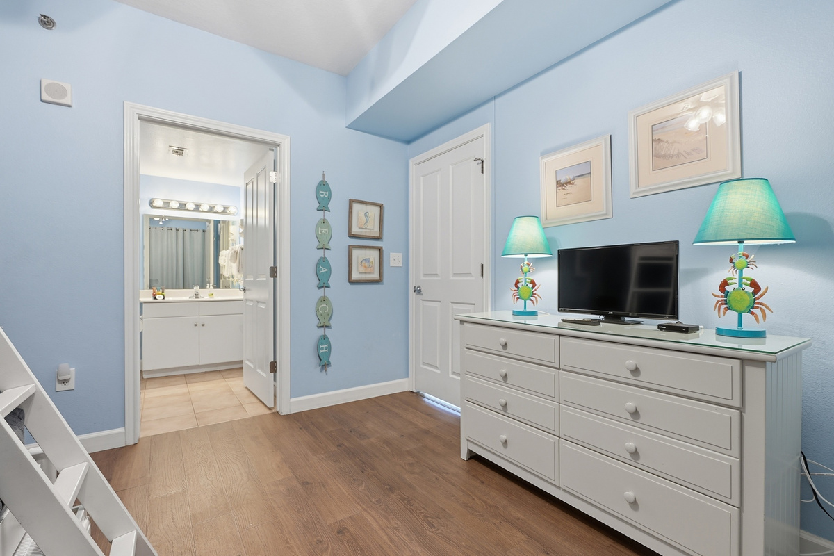 Guest Room 2