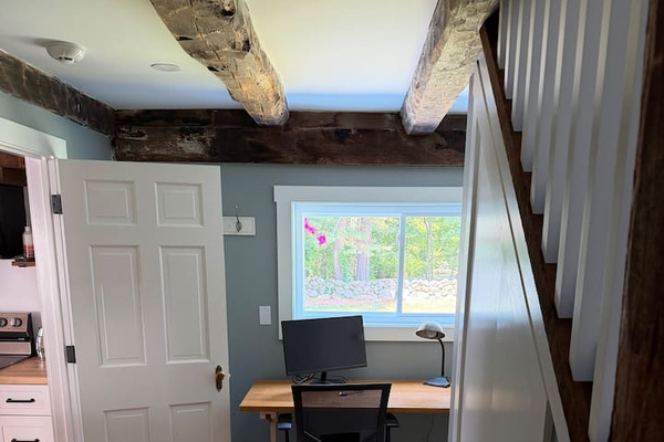Dedicated office/work space with monitor and wifi