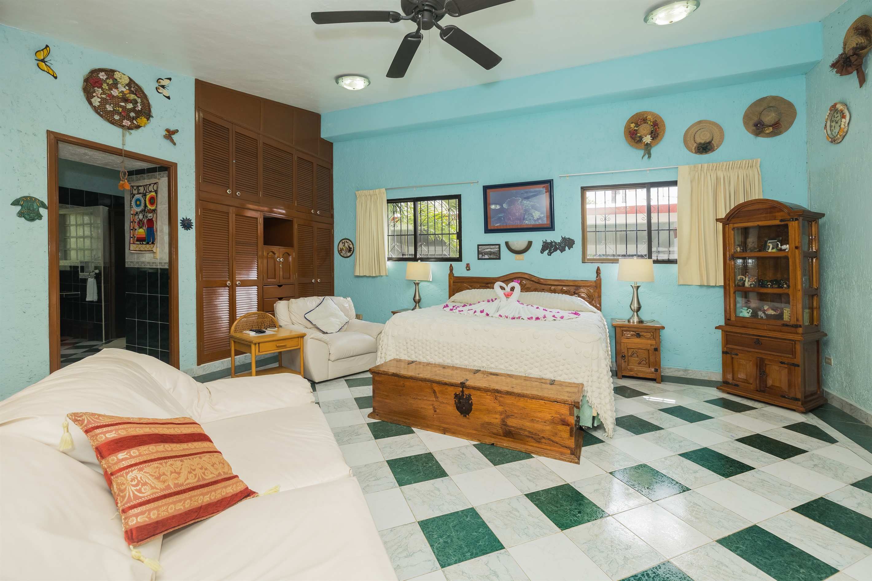 Bedroom 4 with Private Bathroom