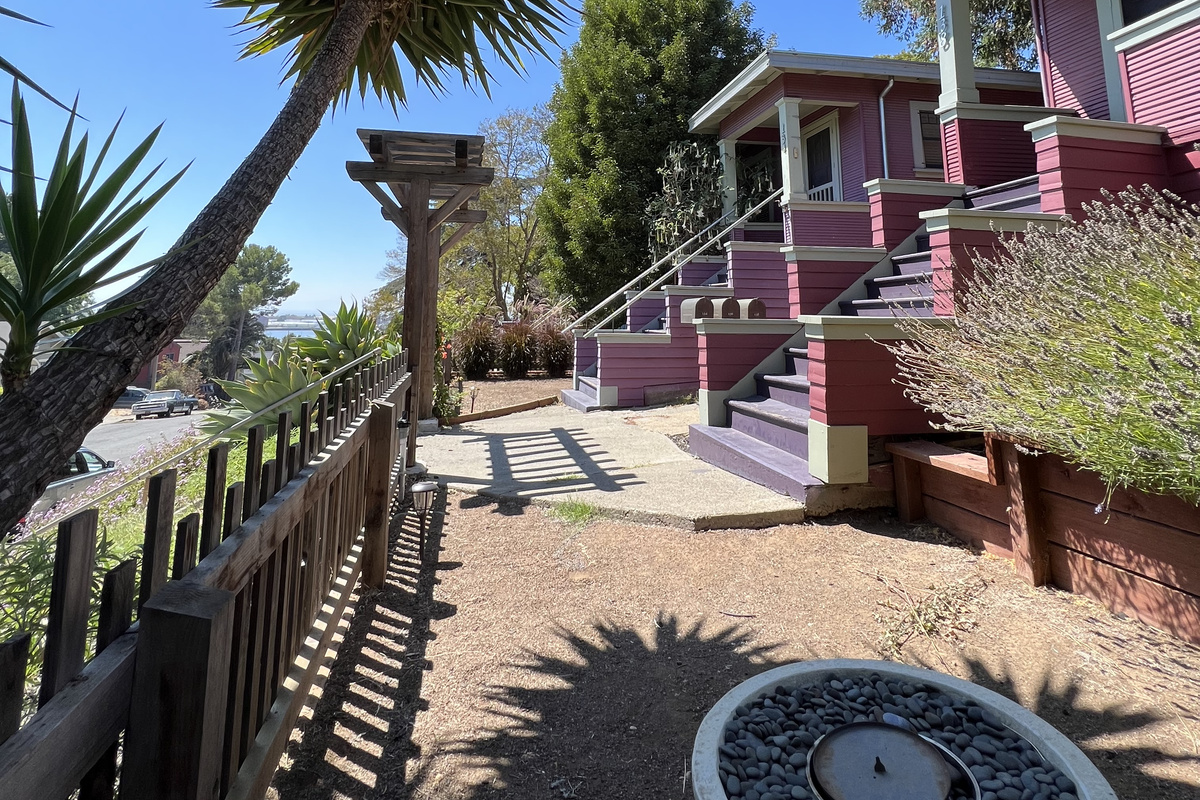 Historic Bungalows - must climb stairs.  Interior is single level.