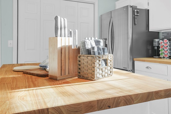 Kitchen, Island, Knife Blocks