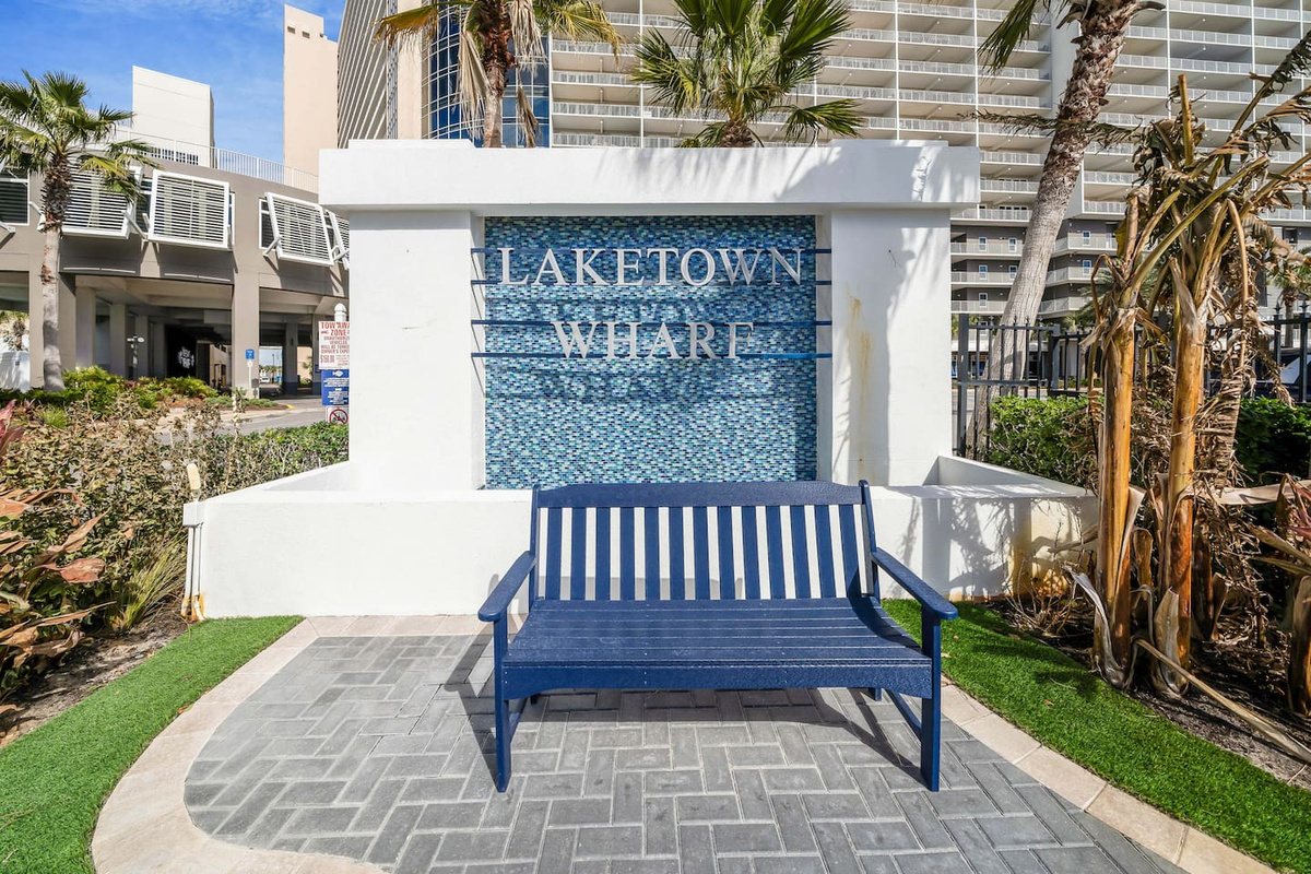 Beachview Escape - Coastal Corner Unit! | Photo 34