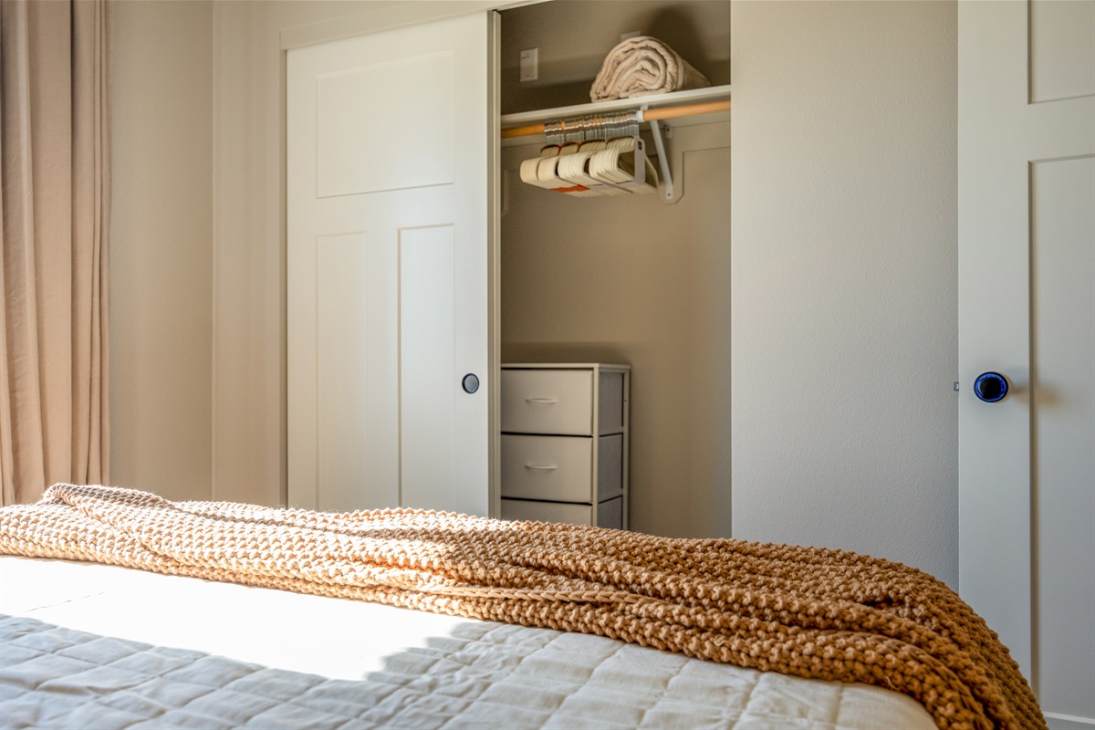 Extra blankets | Extra hangers | Laundry basket | Dresser