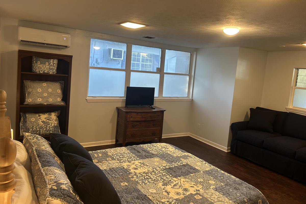 new bedroom added - temporary photo