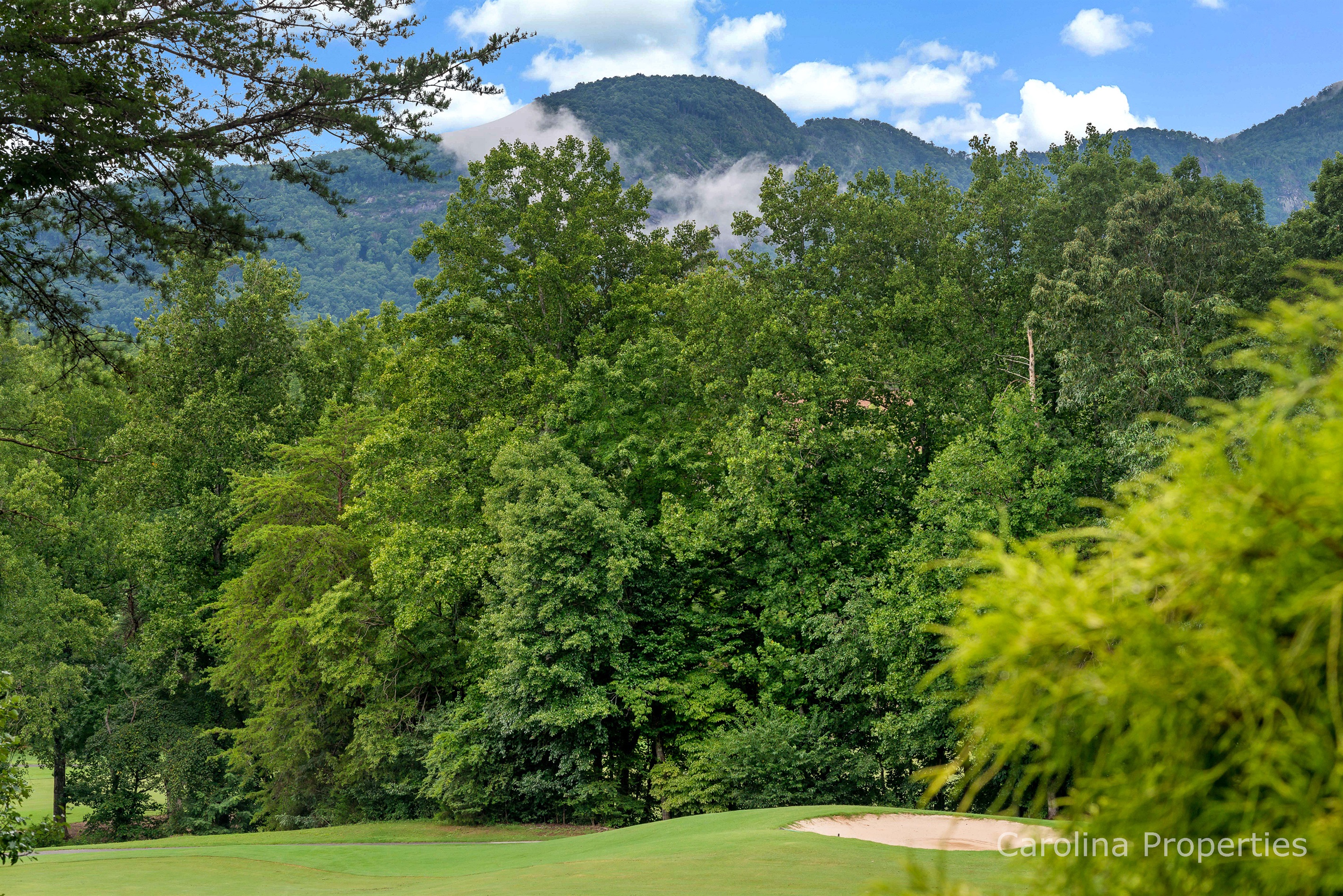 TranquiliTee Retreat on Apple Valley Golf course! 4