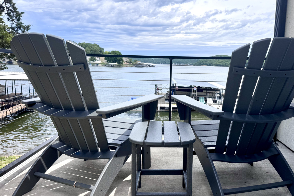 Private balcony for great views of the lake