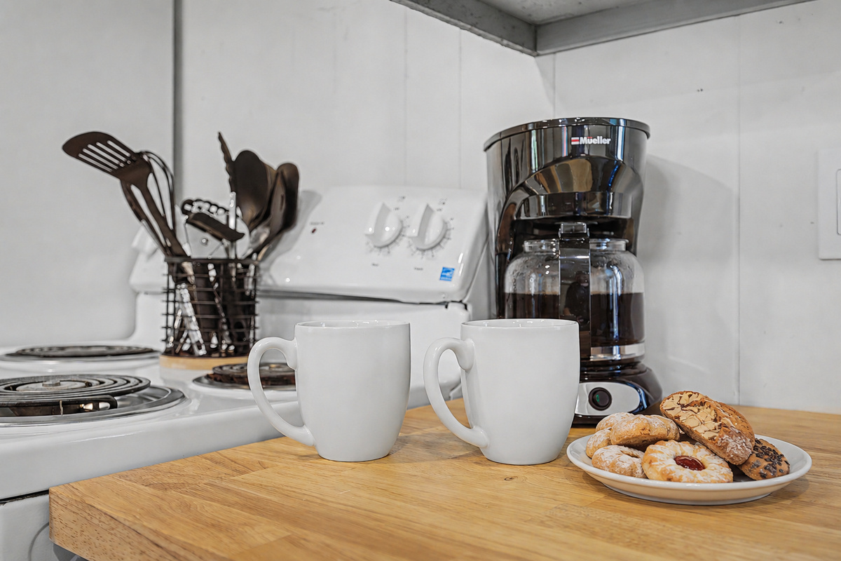 Kitchen Delight: Enjoy fresh coffee and homemade treats in this inviting culinary space!