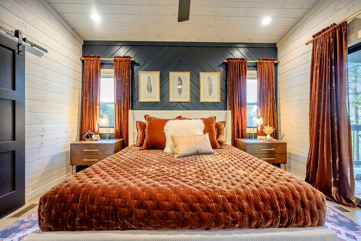 Plush king bed with an elevated decor package provides some of the best nights' sleep I have ever experienced.