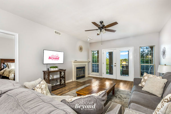 Spacious living room with fireplace