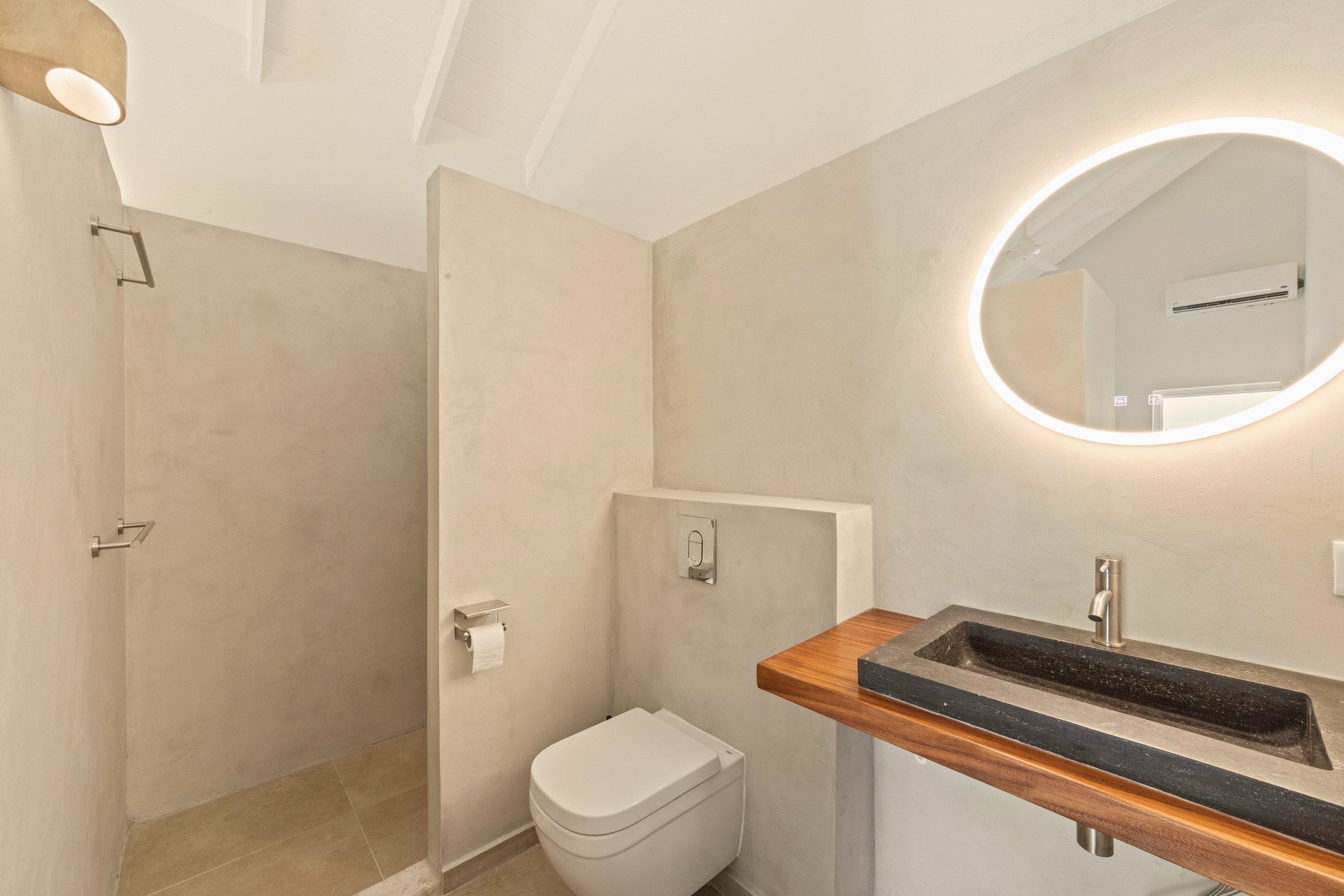Villa Blenchi – Bathroom
