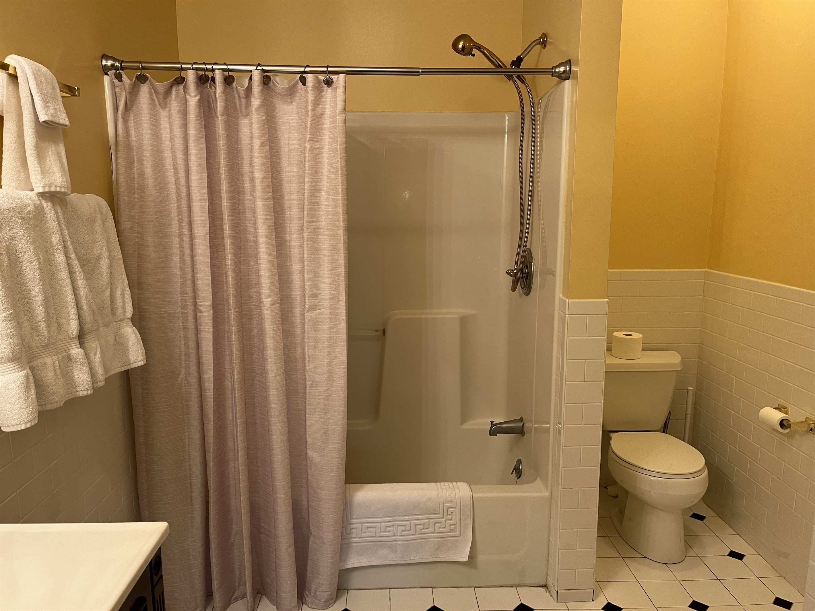 Guest room #5 private ensuite full bathroom.