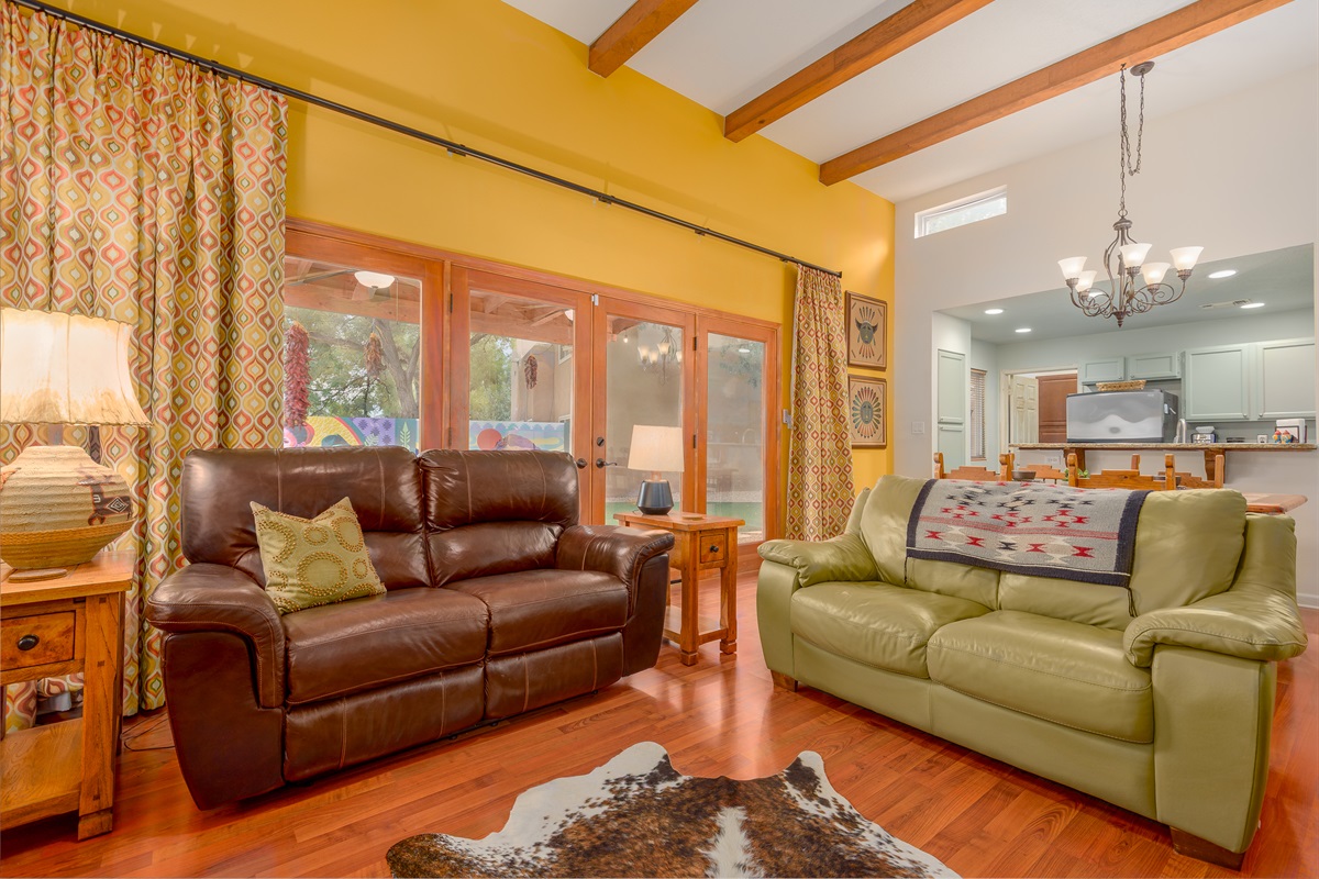 Living room to the kitchen