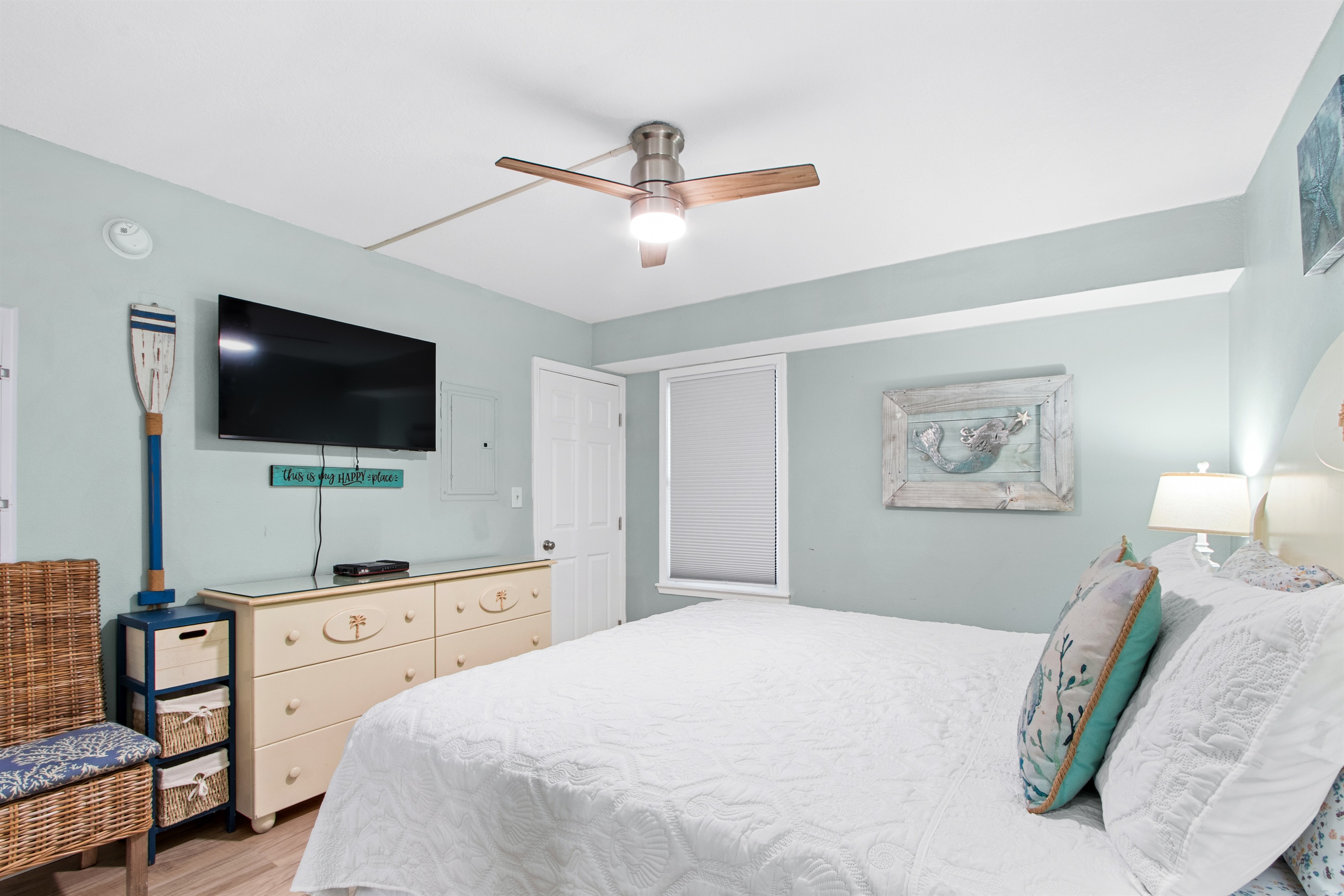 King size bed in the Master 