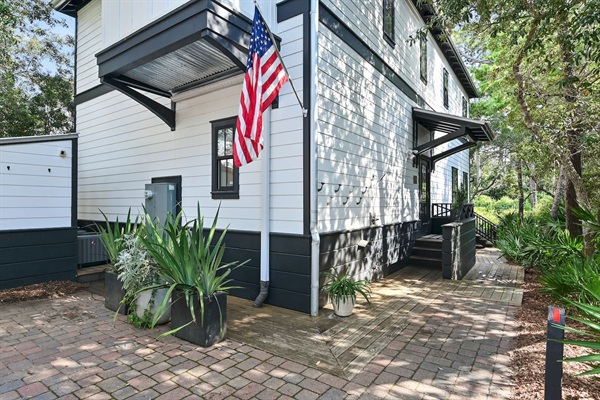 Front Entry, Parking & Lighting
Parking for 2 vehicles (max) on the paved driveway. Motion-sensor lighting at the entry & driveway makes evening arrivals safe and welcoming.