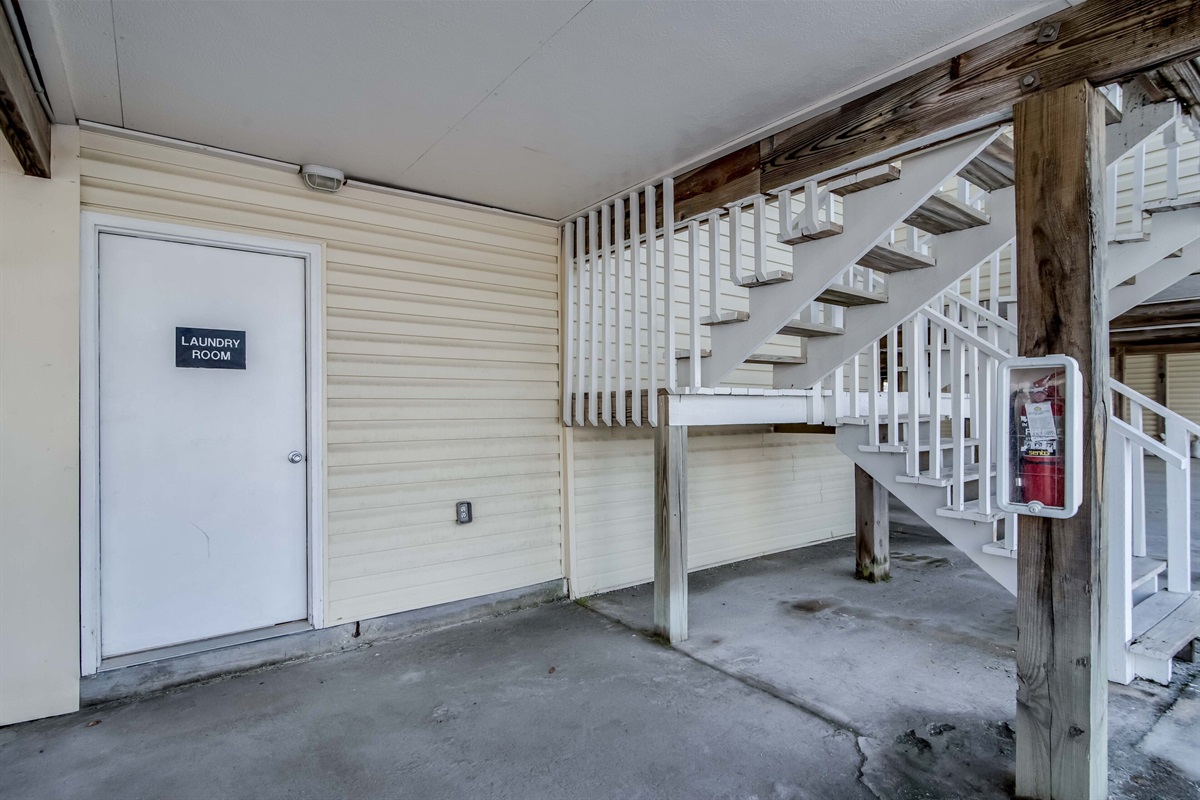 Stairs to Unit 3 - Although the stairs to Unit 3 is only one flight, it is technically 2 shorts stacks with a small landing in between. Estimated by looking in the photo is 10 stairs are in each small stack for a total of 20 stairs to get into the unit