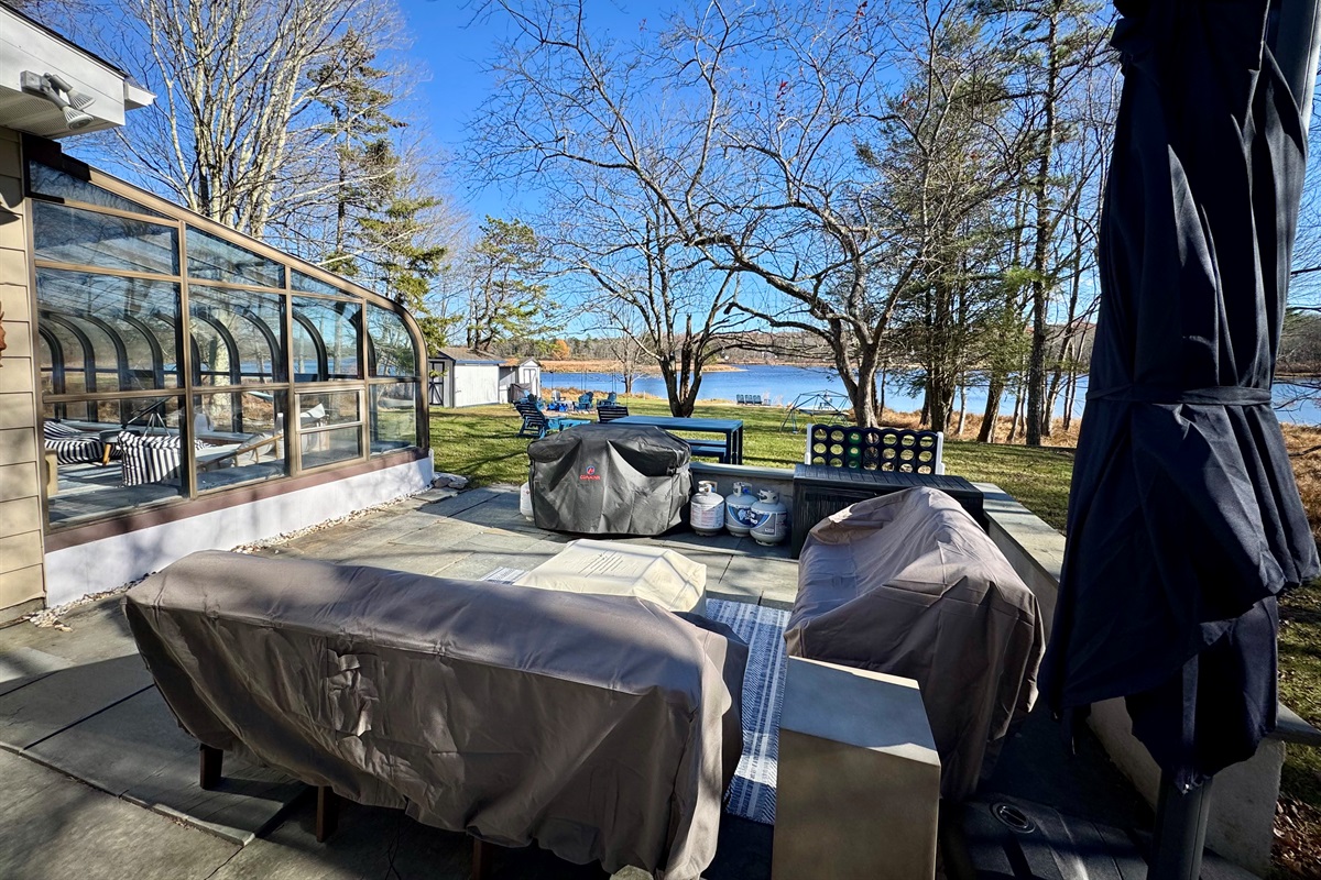 Gather for golden-hour drinks and dinner al fresco.