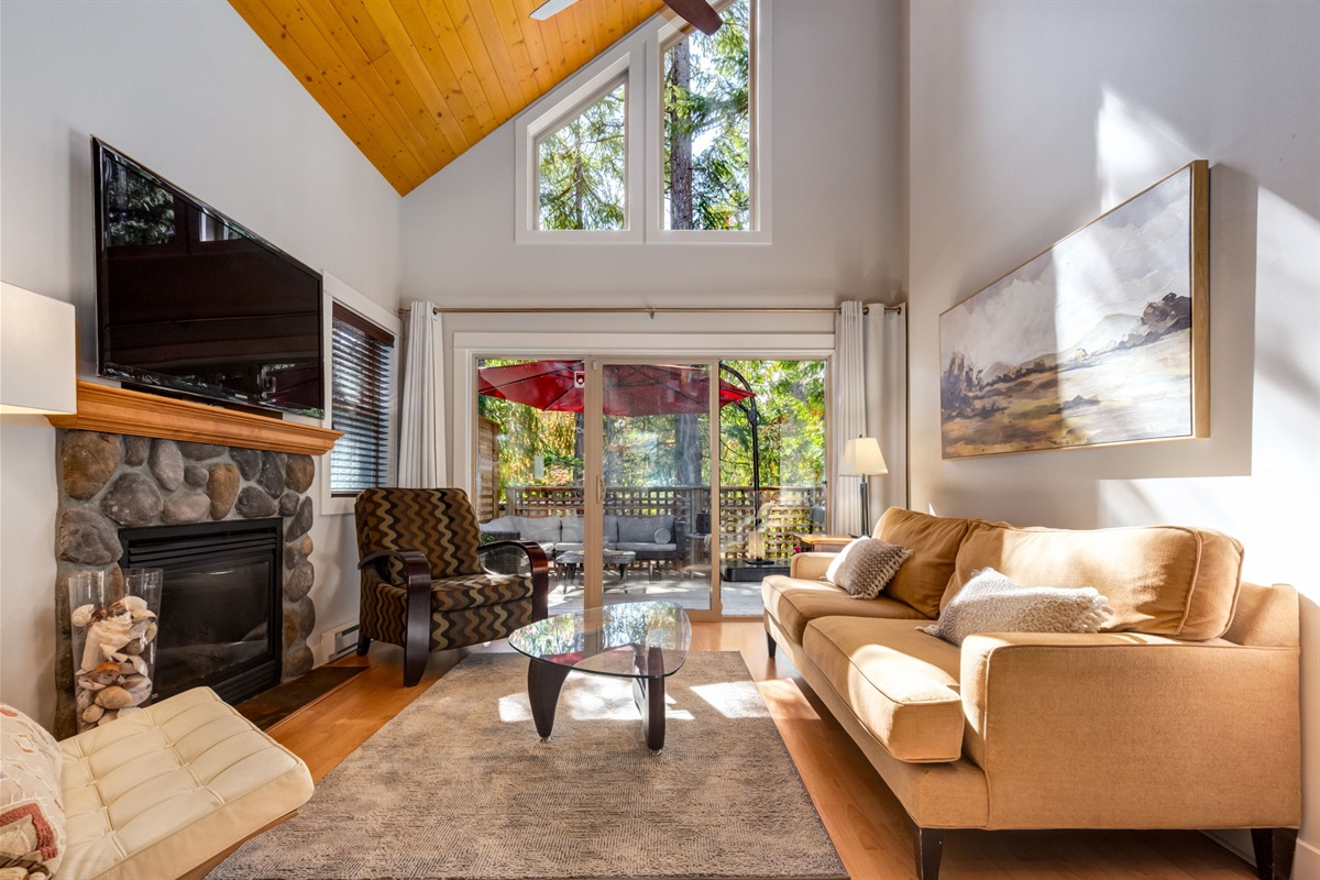 Relax & recharge in comfort