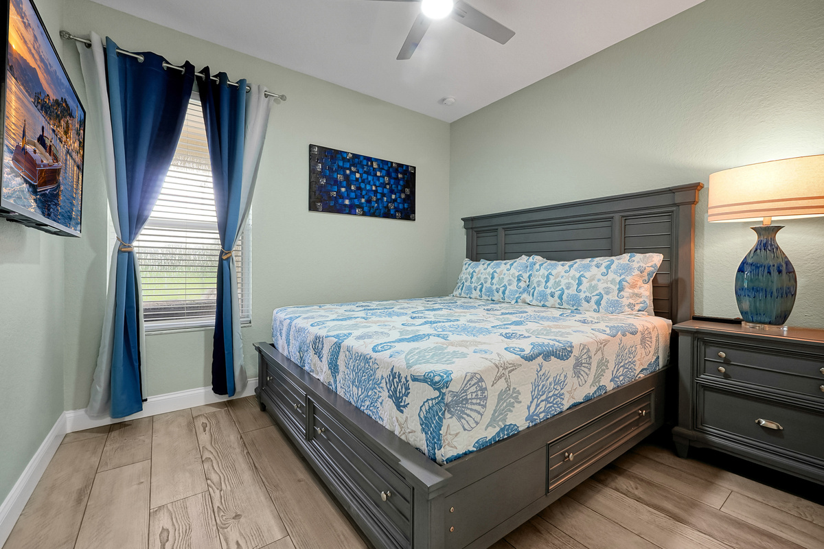 Downstairs King bedroom