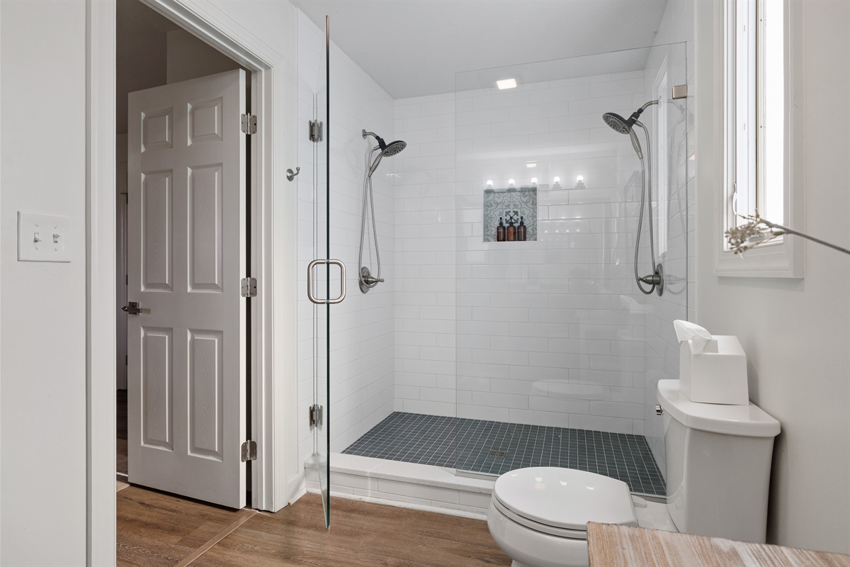Hargrove Bedroom en suite shower with dual heads.