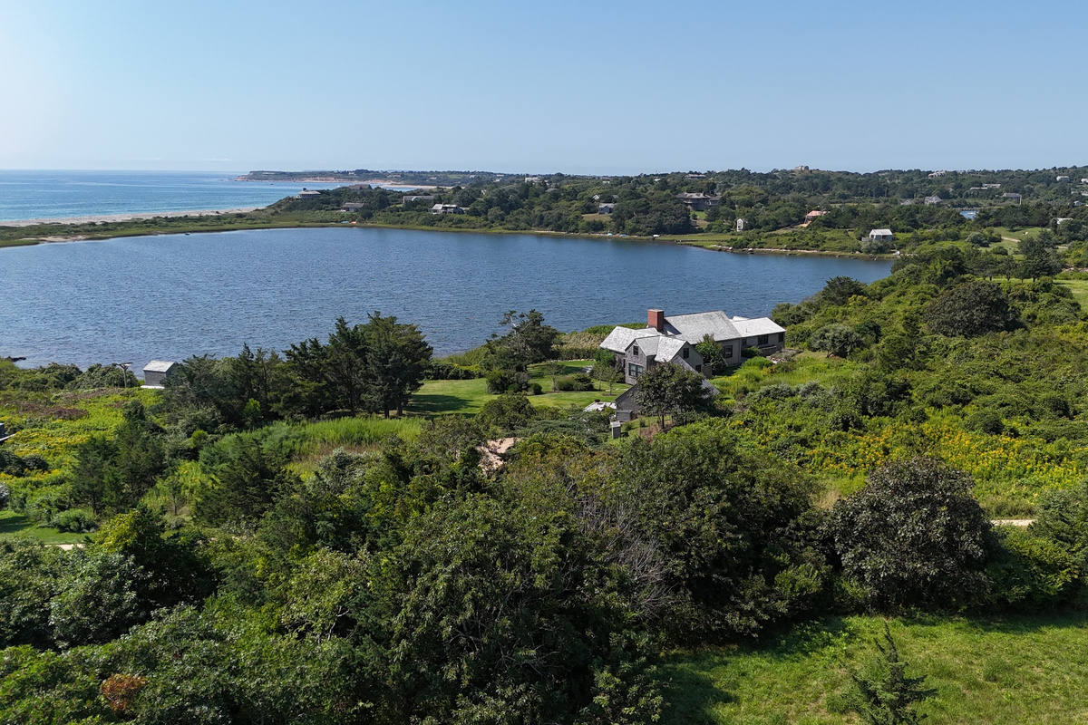12 Hill Land Rd, Chilmark