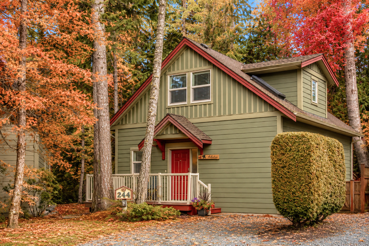 Welcome to Arbutus Cottage!