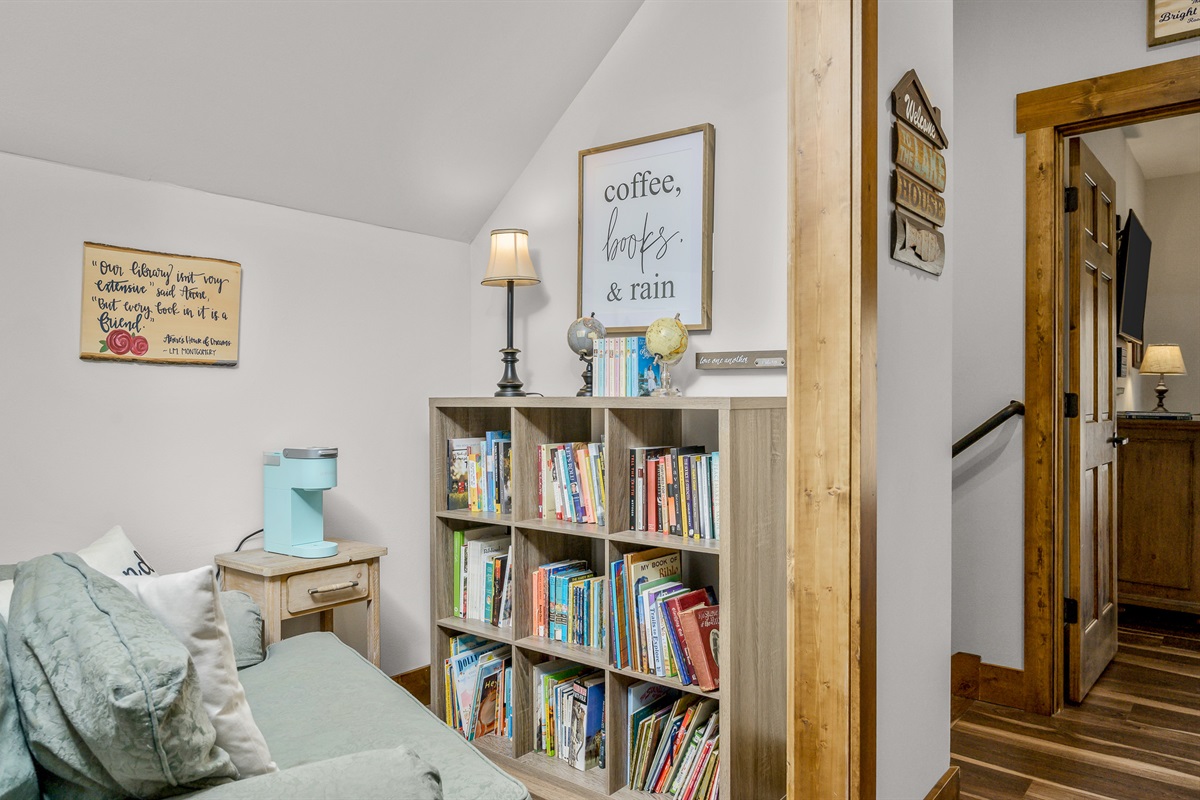 Reading nook on upper level