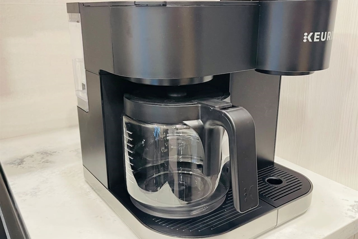 Keurig Duo Coffee Maker - This coffee maker can be used to make either a single serving of coffee using the pods or if you prefer a full pot you can brew up to 12 cups in craft. Coffee filters and Keurig pods made available to you in Kitchen. 
