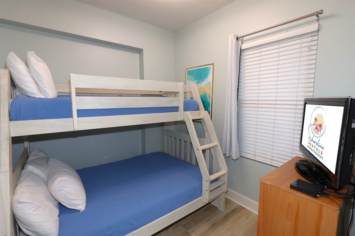 2nd Bedroom W/ Twin Over Full