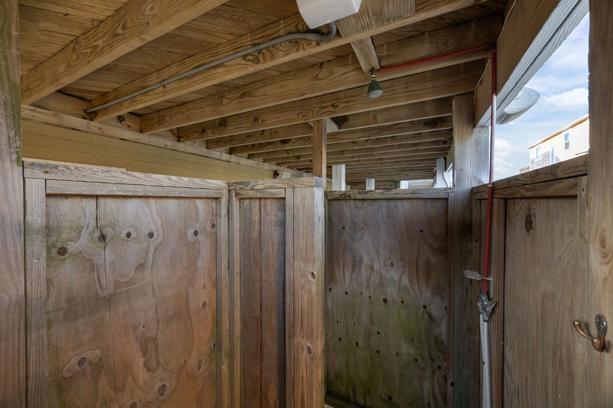 Convenience: Outdoor shower.