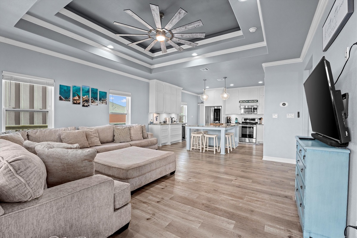 fbbb4d01e8a9463eb2075fc899a6c6df Large | Beachhouse | Texas | TX | Vacation Homes | Galveston | Crystal Beach | Kokomo | Breezy Days | Beachfront Elegance | Sunrise Serenity | Southern Sands Property Management, LLC