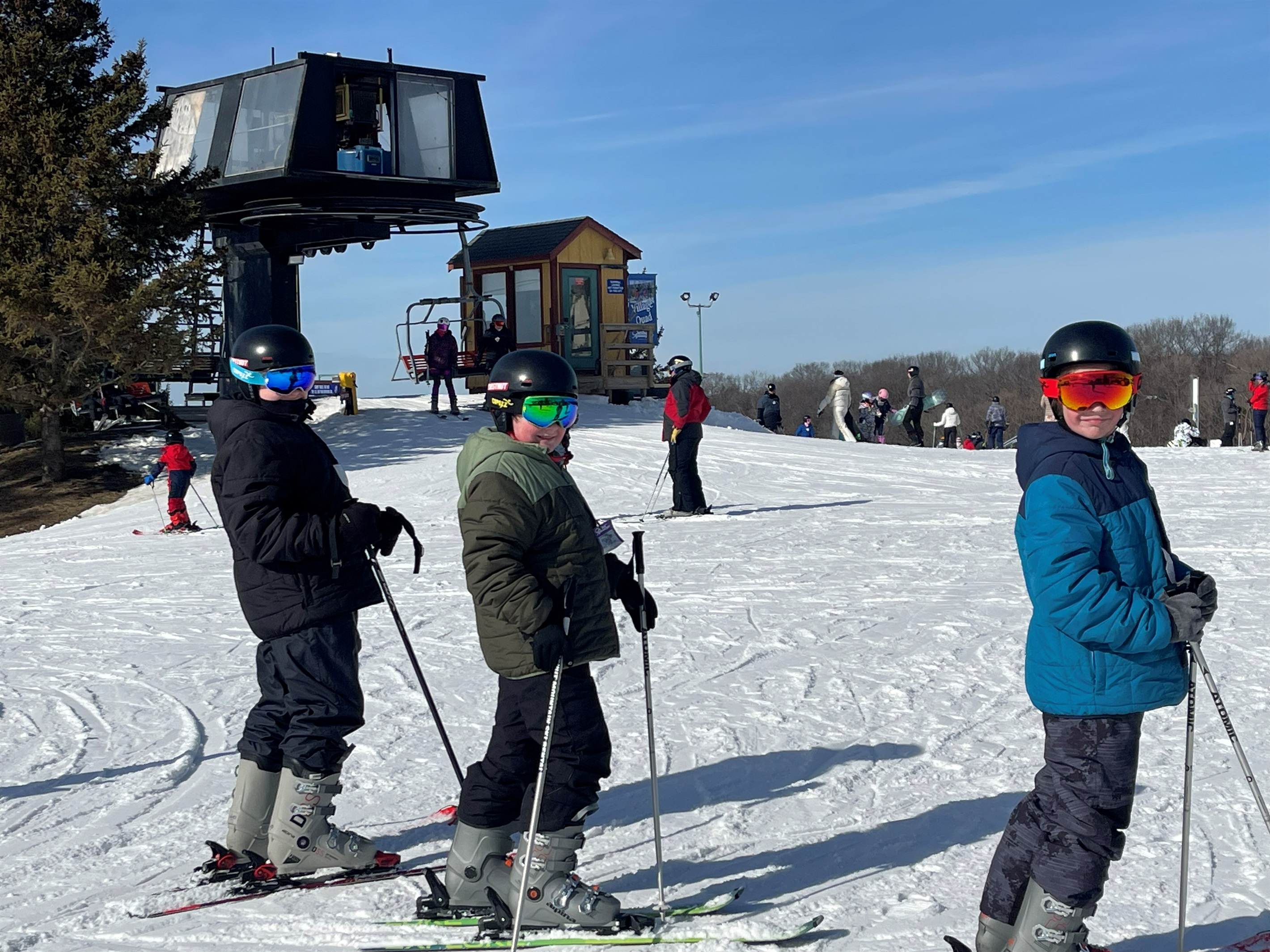 Great Skiing at Chestnut Mountain! 30 min away