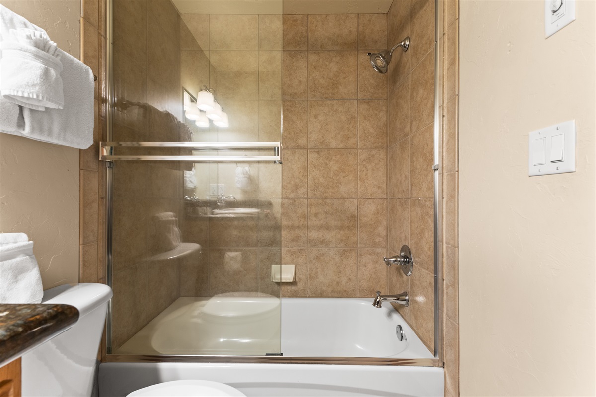 Ensuite Bathroom 1 | Shower and Tub Combo