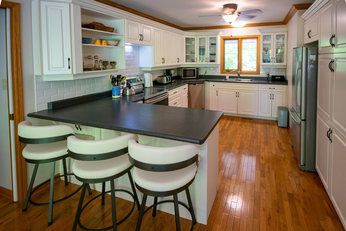 Fully equipped for everything from quick breakfasts to family feasts