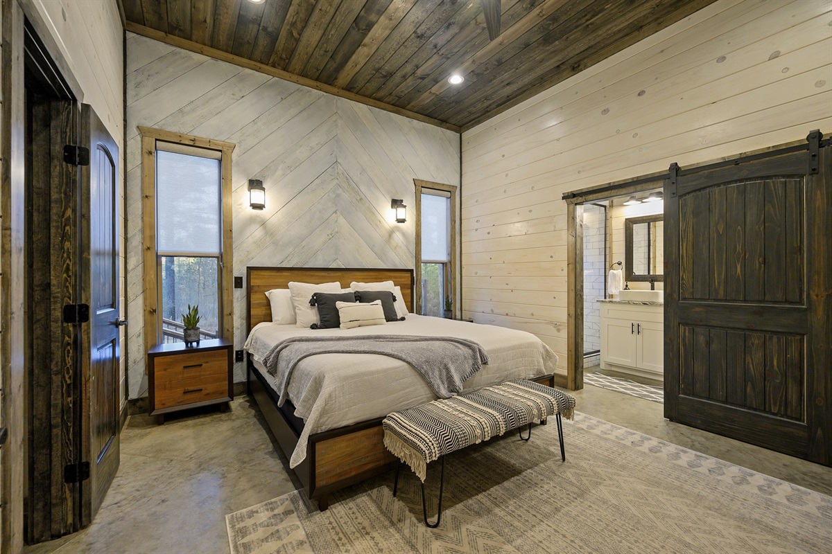 Unwind in this peaceful king suite designed for slow mornings and restful nights at Piece of the Moon.