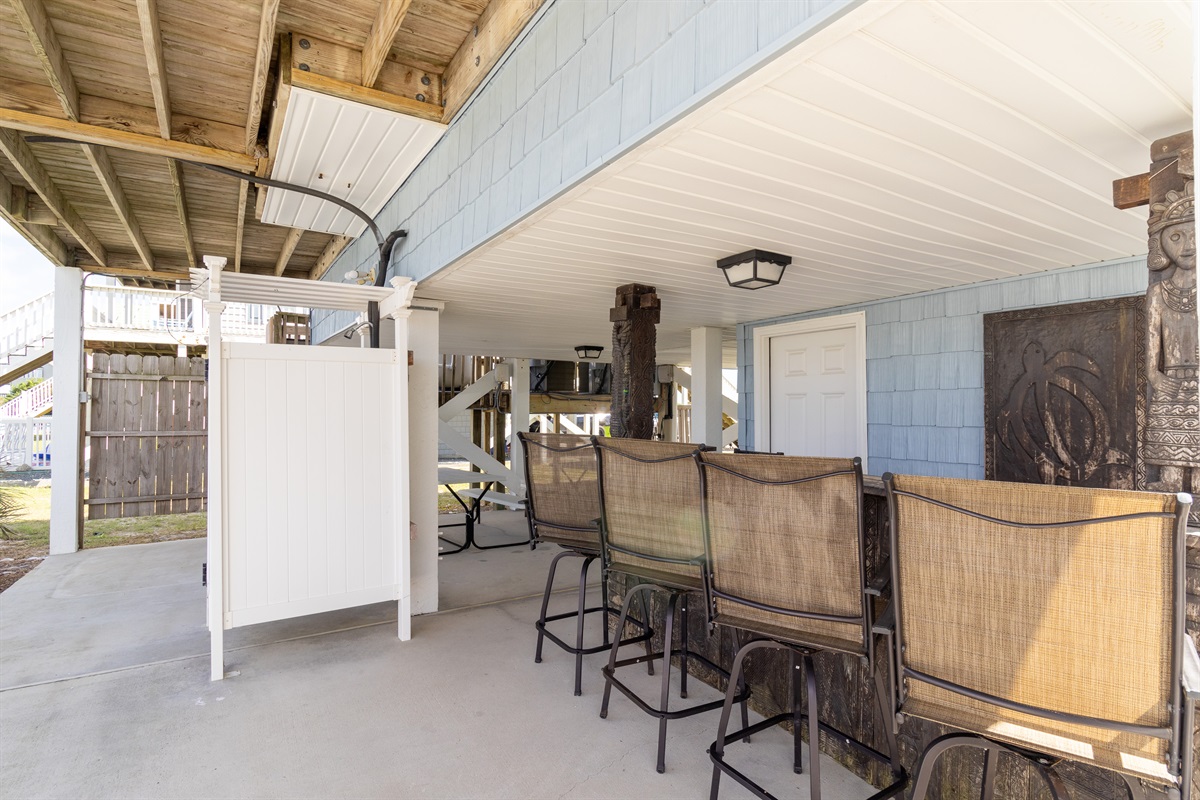 The ultimate deck bar experience