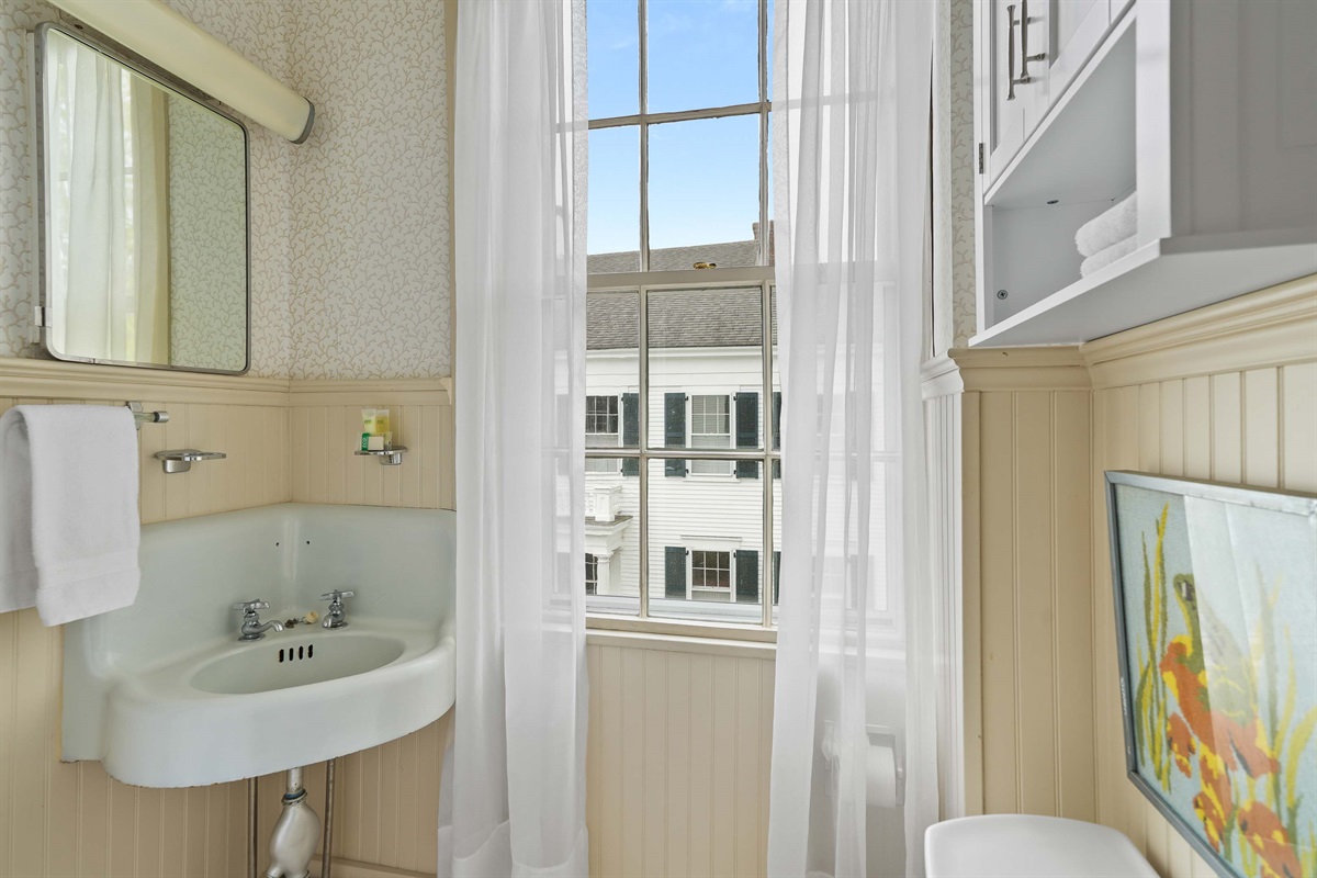 West Wing 2nd Floor Bath 6