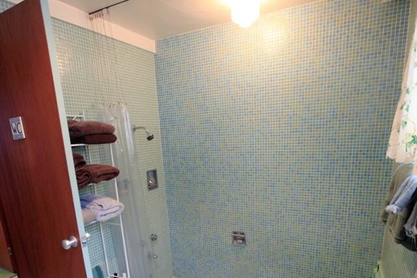 Sunken shower in Bathroom