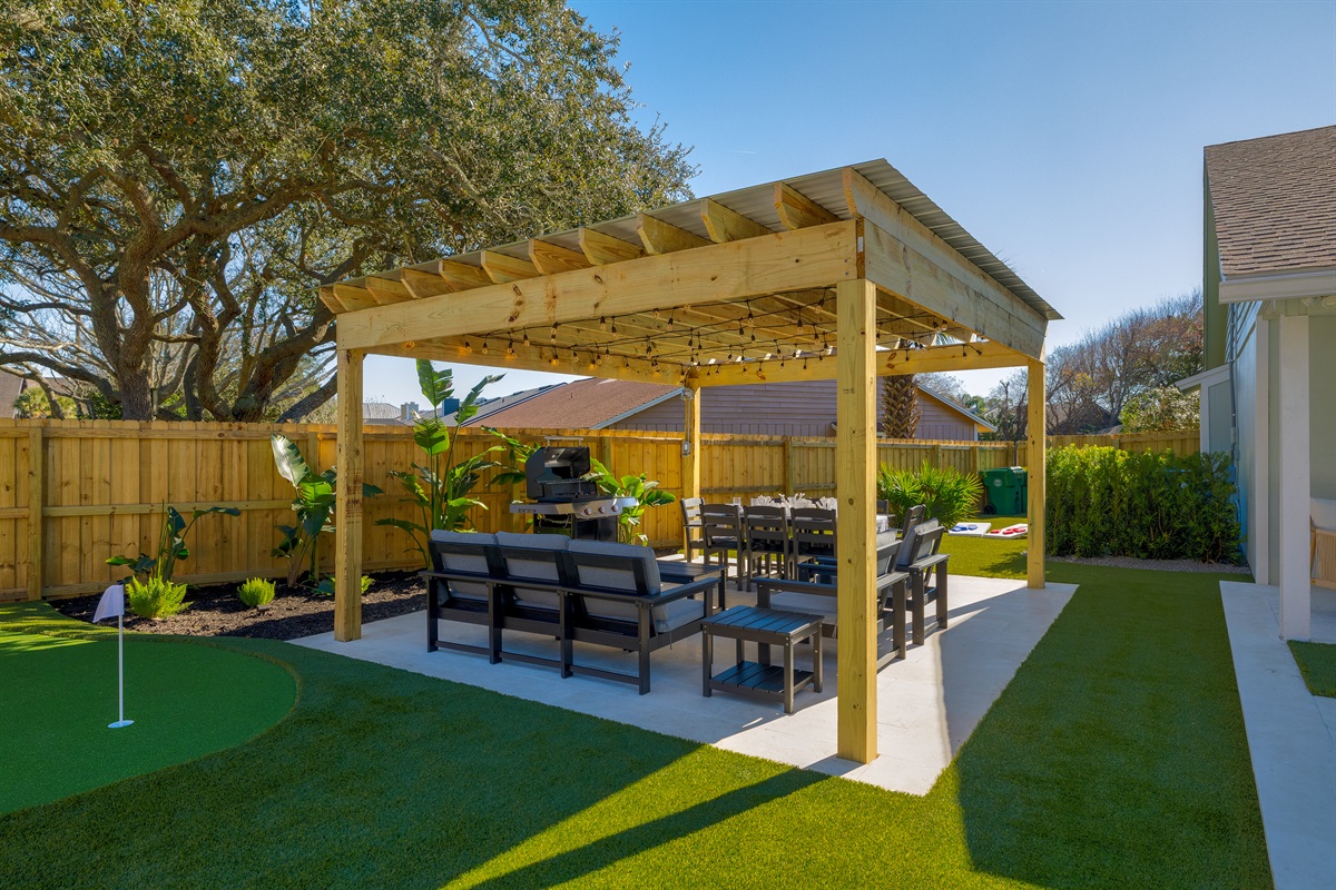 Outdoor living done right ✨
A spacious pergola with dining, lounge seating, and a grill &mdash; perfect for sunset dinners and family gatherings.
