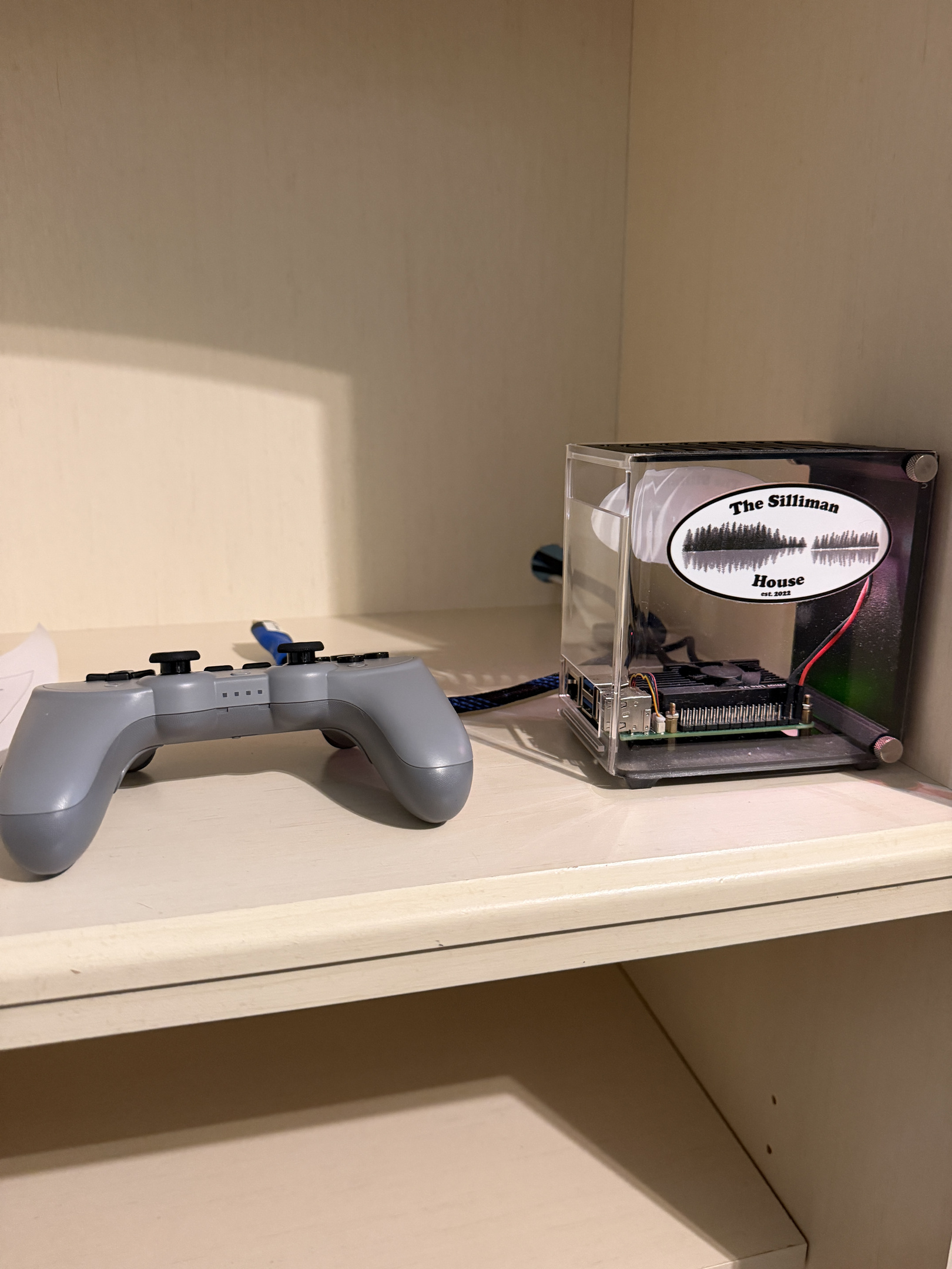 Homemade gaming unit with 1000's of games