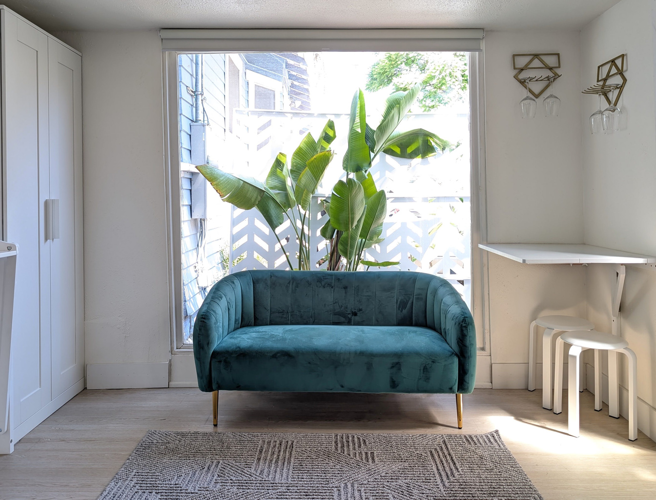 Cozy corner with natural light. 🌿