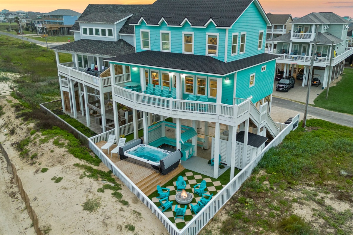 fc188e3c64034db29cdc95a79dc89a35 Large | Beachhouse | Texas | TX | Vacation Homes | Galveston | Crystal Beach | Kokomo | Breezy Days | Beachfront Elegance | Sunrise Serenity | Southern Sands Property Management, LLC