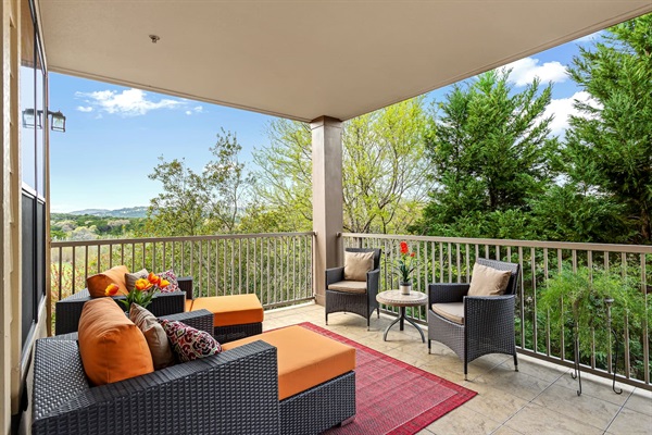 Gorgeous Villa in Hollows - Stunning Views / Pools