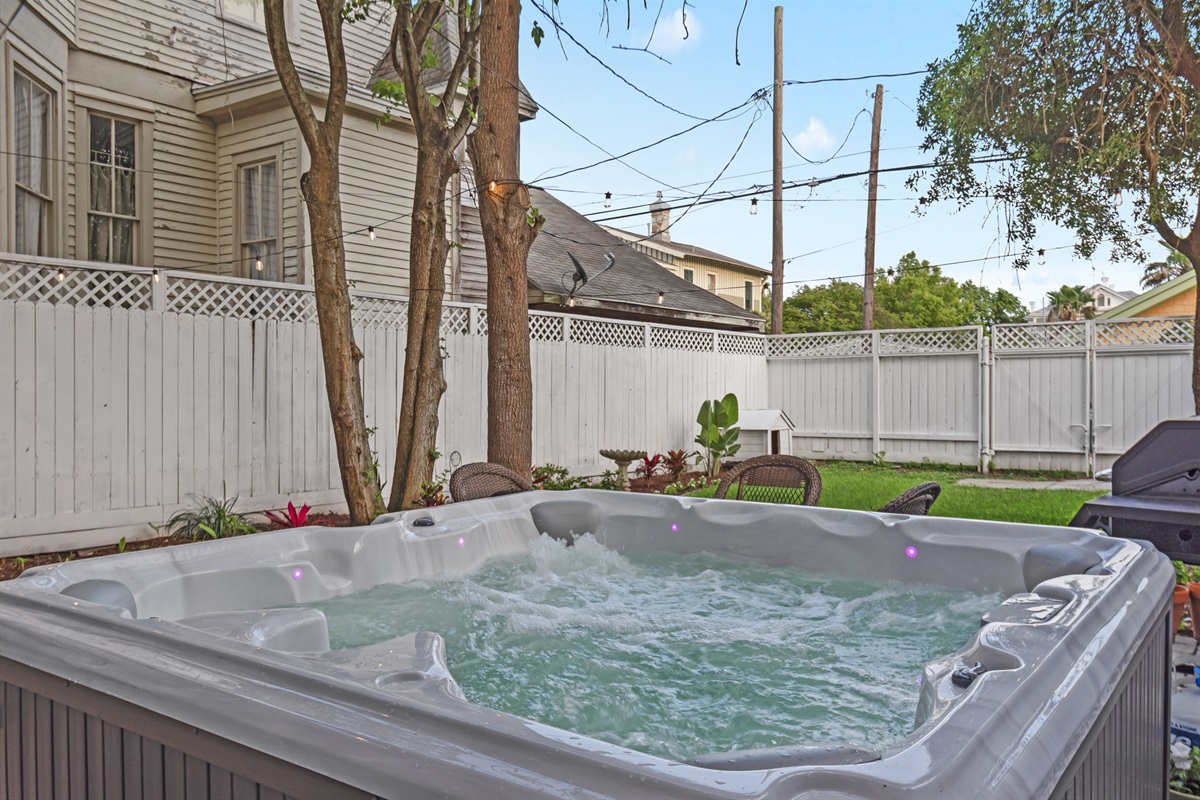 fc1d187d6076485ba9a6eabc766a1244 Large | Beachhouse | Texas | TX | Vacation Homes | Galveston | Crystal Beach | Kokomo | Breezy Days | Beachfront Elegance | Sunrise Serenity | Southern Sands Property Management, LLC