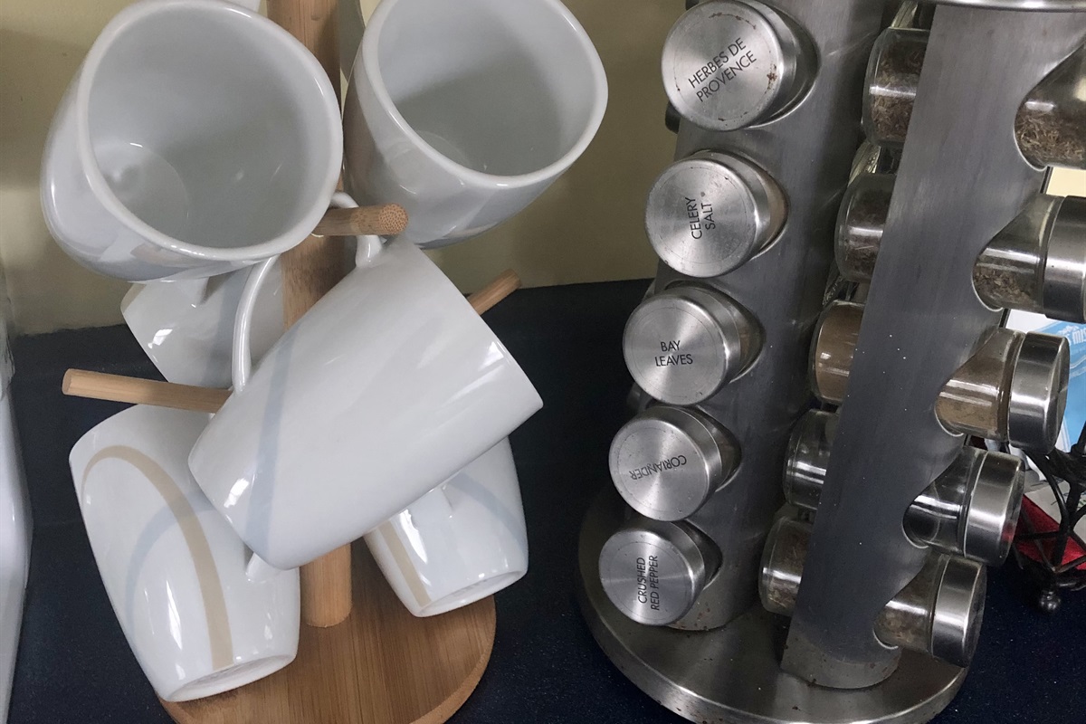 Captain's Cabin OBX — cookware and glassware