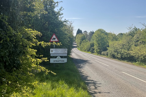 The approach in from the north - Stratton is easily accessible from the A417 link road running between Cheltenham & Swindon.
