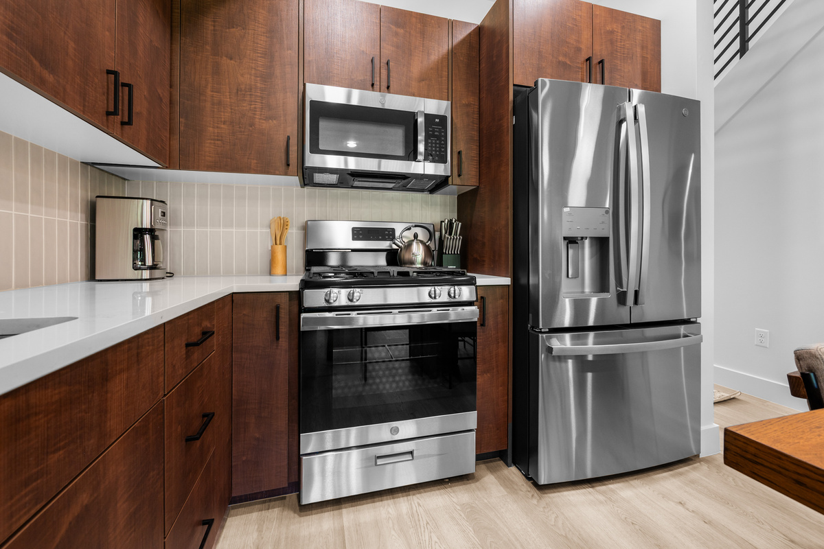 Prepare everything from quick breakfasts to holiday dinners with ease.